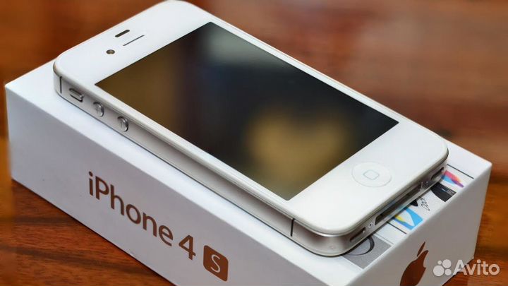iPhone 4S, 8 ГБ