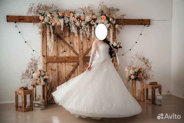 Свадебное платье