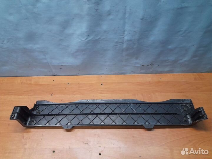 Кронштейн радиатора BMW X6 E71/X5 E70