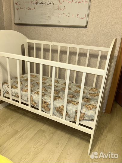 Детская кроватка для новорожденного