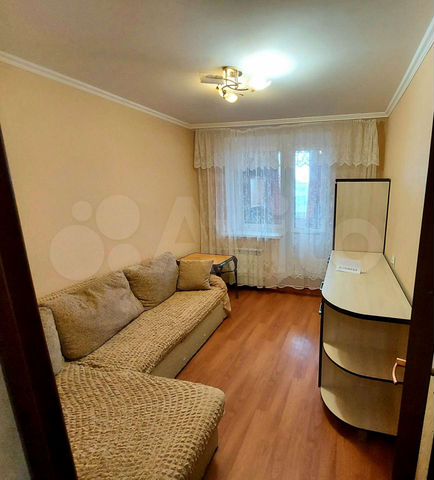 3-к. квартира, 70 м², 1/3 эт.