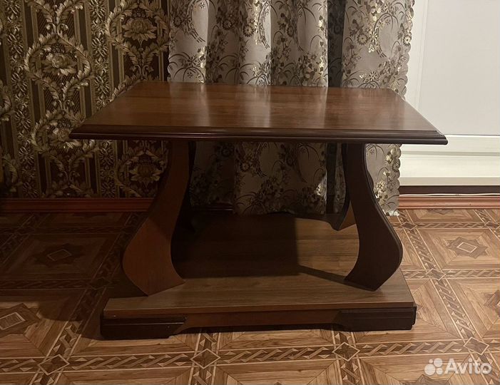 Журнальный стол