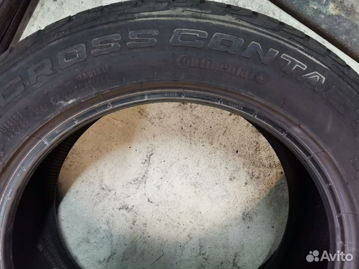 Continental CrossContact UHP E 225/55 R18 98V