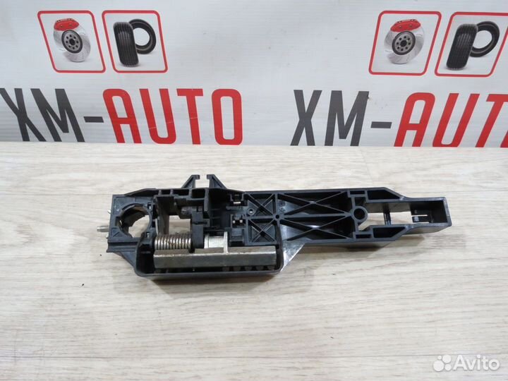 Кронштейн ручки передней левой LADA Vesta