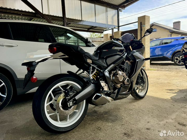 Спорт байк Honda CBR 650R