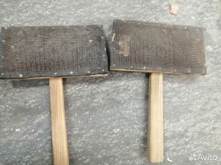 Щетки для чески пуха и шерсти