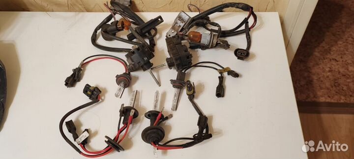 Subaru Impreza Ксенон, лампочки с проводами