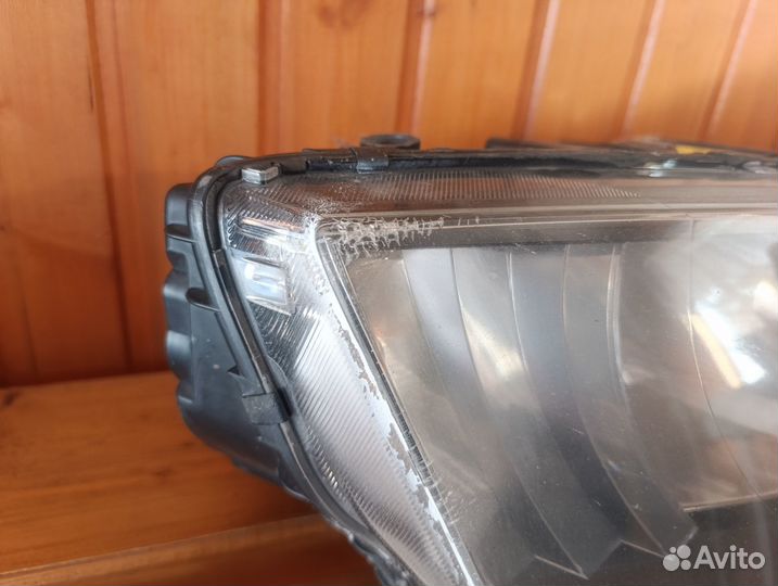 Фара правая Skoda Octavia A7