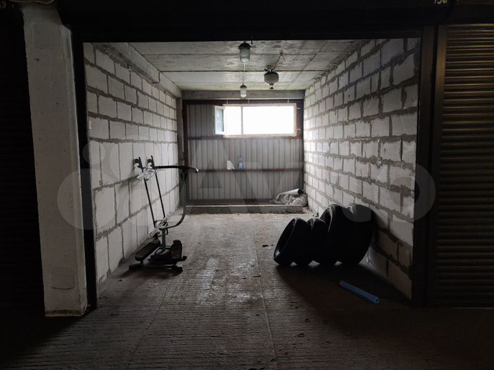 Машиноместо, 18 м²