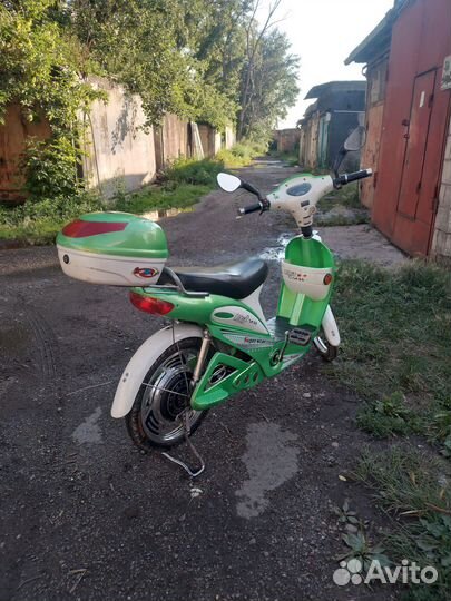 Электровелосипед скутер