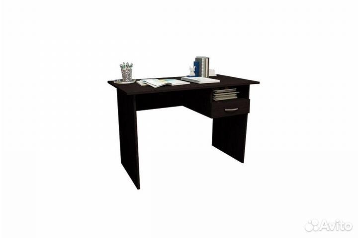 Письменный стол