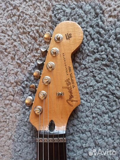 Электрогитара Fender Stratocaster