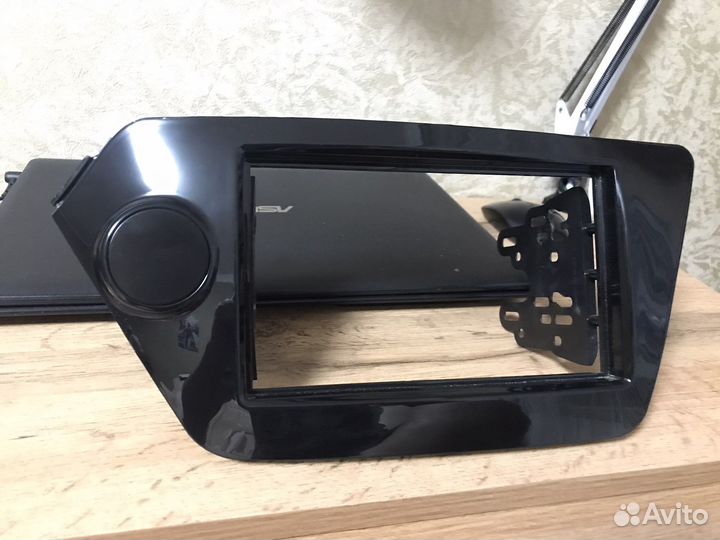 Переходная рамка kia rio 3 7дюймов