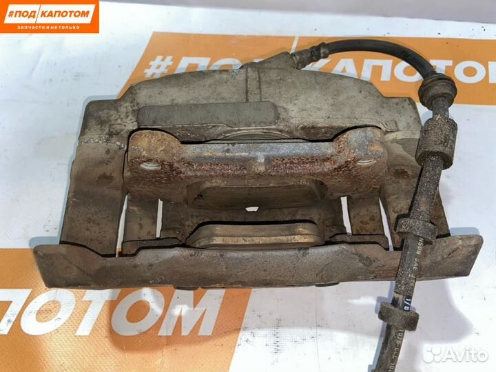 Суппорт тормозной передний правый Volvo S60 2011