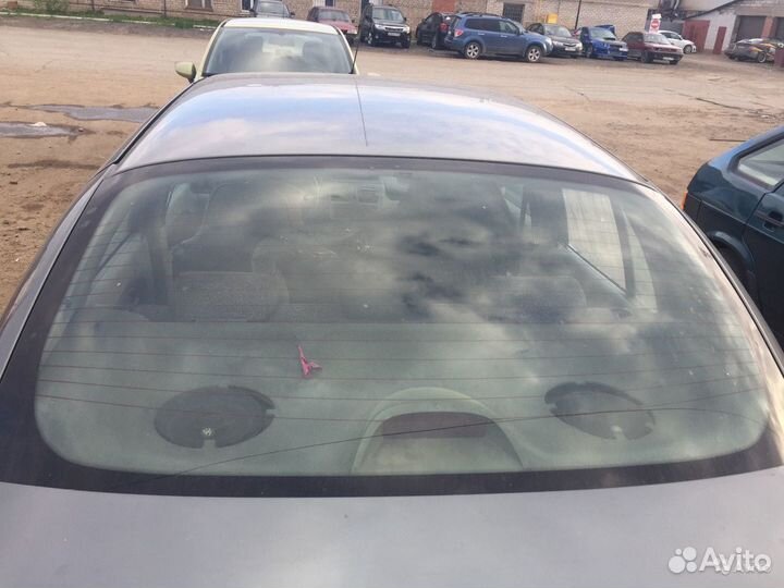 Рено клио симбол заднее ветровое стекло