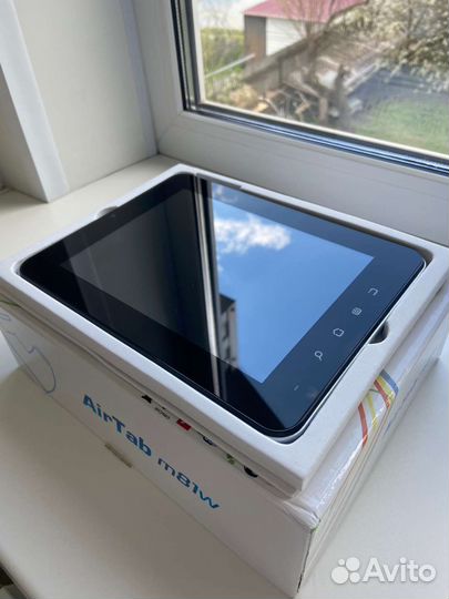 Планшет AirTab M81W