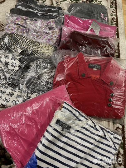 Пакет новой женской одежды S 44