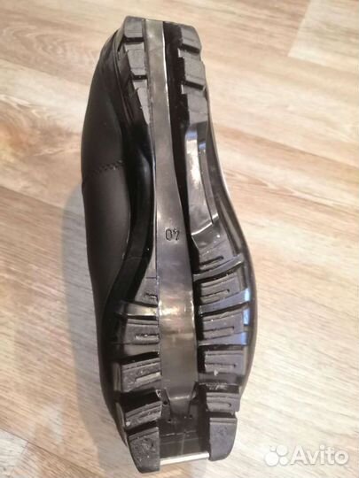 Лыжные ботинки