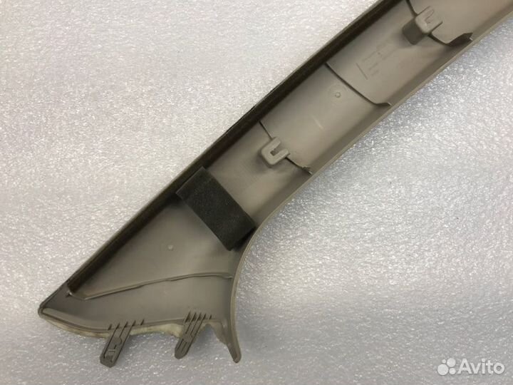 Обшивка стойки левая Ford Mondeo седан 2.3 2010