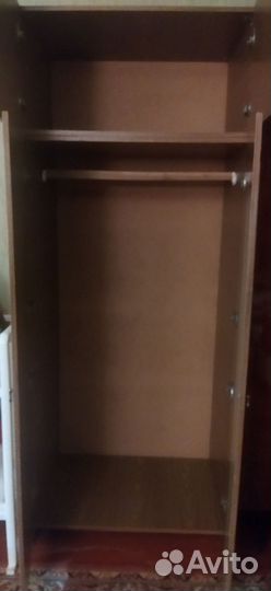 Шкаф