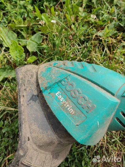 Электротриммер для покоса травы