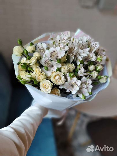 Доставка цветов (букетов)