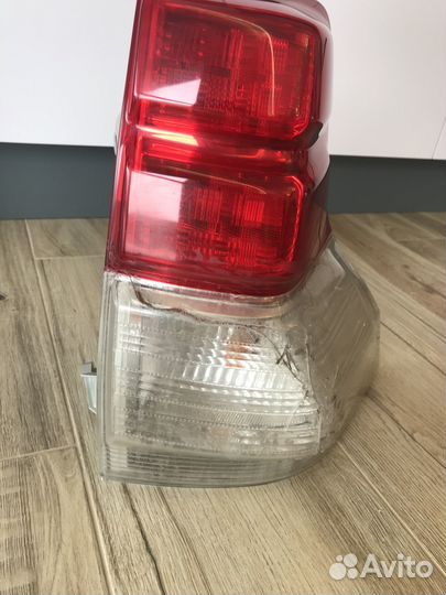 Задний фонарь правый prado 150
