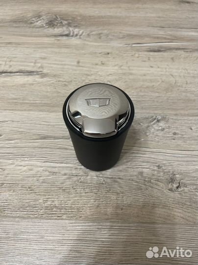 Оригинальная пепельница GM Cadillac 84104101