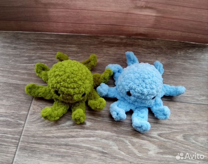 Вязаная игрушка. Осьминог