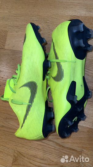 Футбольные кроссовки nike mercurial