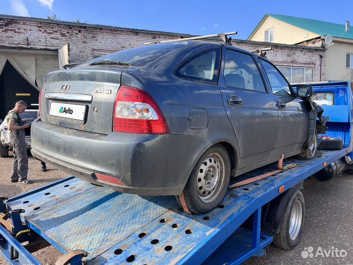 LADA Priora 1.6 МТ, 2015, битый, 197 747 км