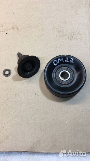 Ролик обводной (паразитный) Cadillac Escalade 3