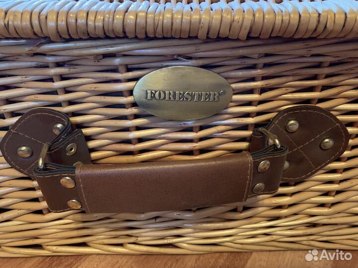 Подарочный набор для пикника в кейсе