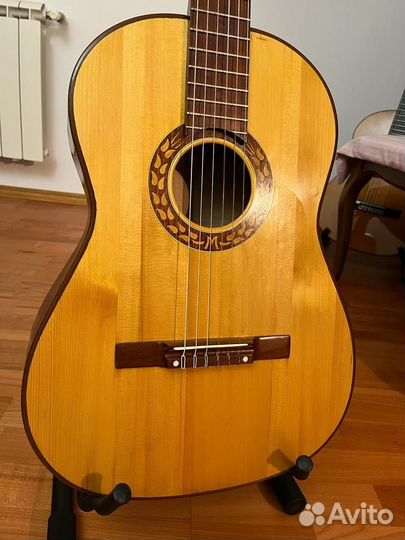 Классическая гитара мастеровая