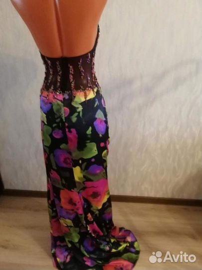 Платье вечернее