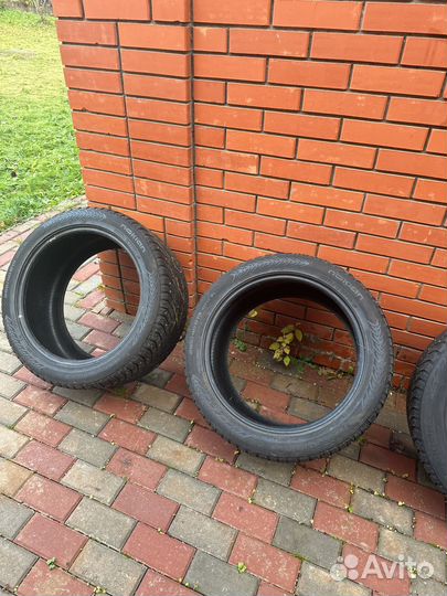 Nokian Tyres Hakkapeliitta 8 255/45 R19 и 285/40 R19 107H