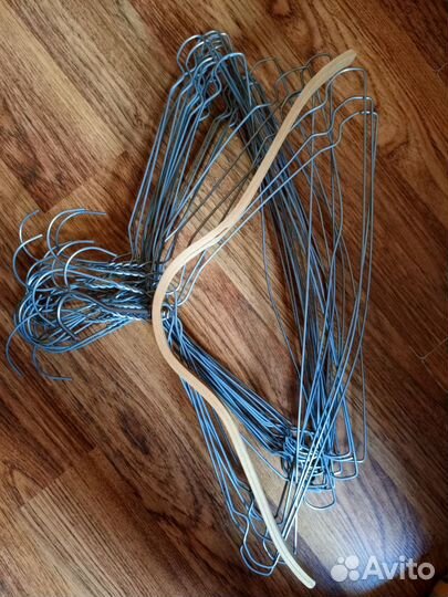 Вешалки 24 шт