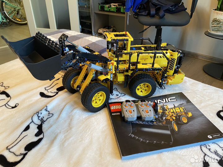 Lego technic 42030 -volvo L350 автопогрузчик