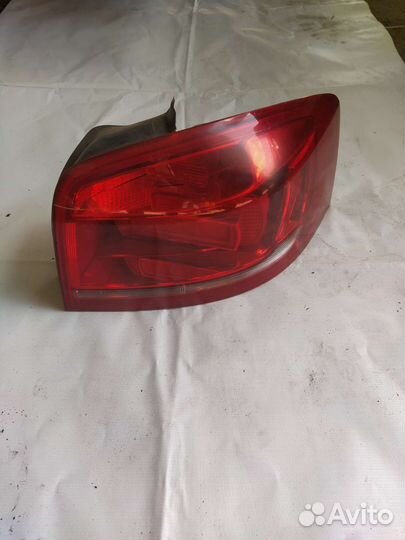 Фонарь задний правый Audi A3 8P