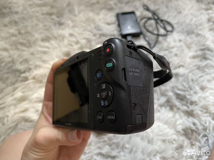 Цифровой фотоаппарат Canon