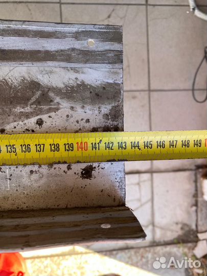 Уголок алюминиевый 130 х 50 мм, длина 143 см