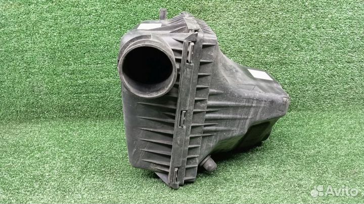 Корпус воздушного фильтра Chrysler 300C