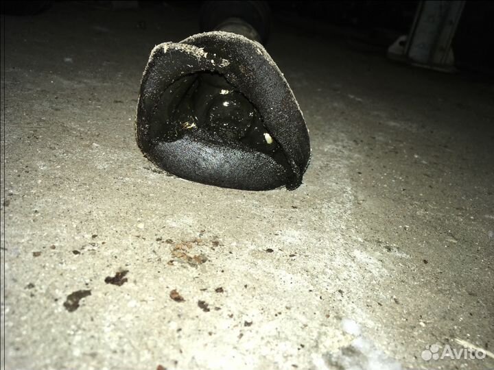 Полуось левая Mitsubishi Galant EA 97-03год