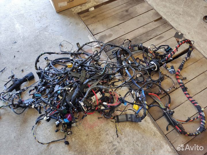 Проводка моторного отсека BMW 130i E87