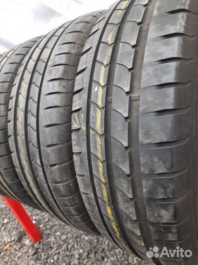 Goodyear EfficientGrip 195/60 R16