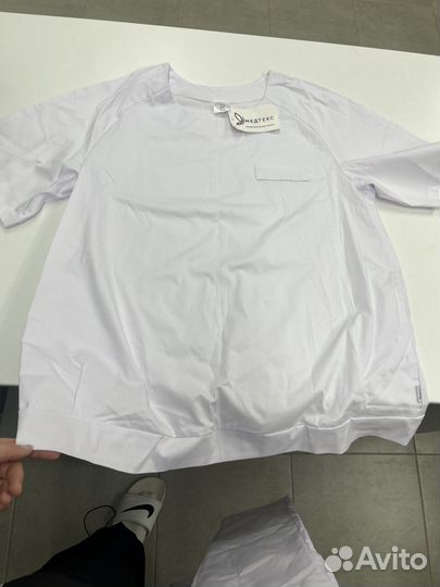 Медицинский костюм женский 46 4новый