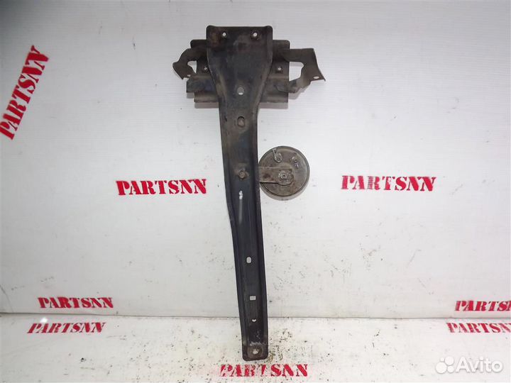 Панель передняя Митсубиши Грандис