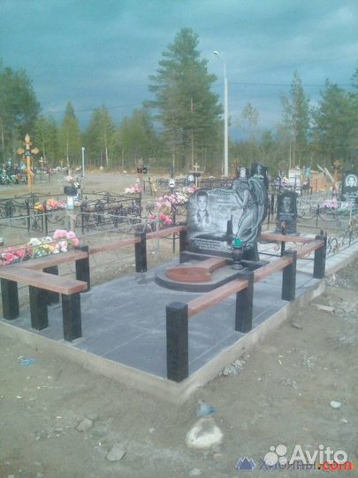 Памятники, оградки, благоустройство могил