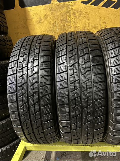 Goodyear Ice Navi Zea II 215/65 R16