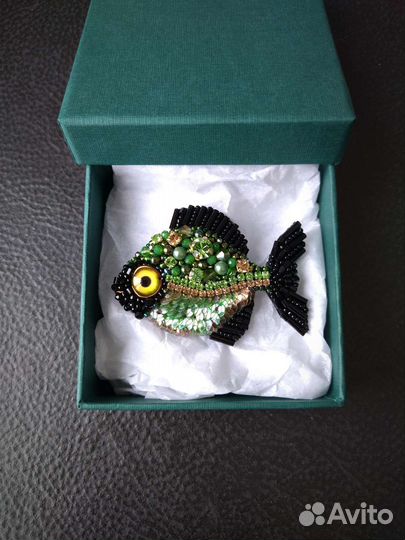 Брошь рыбка